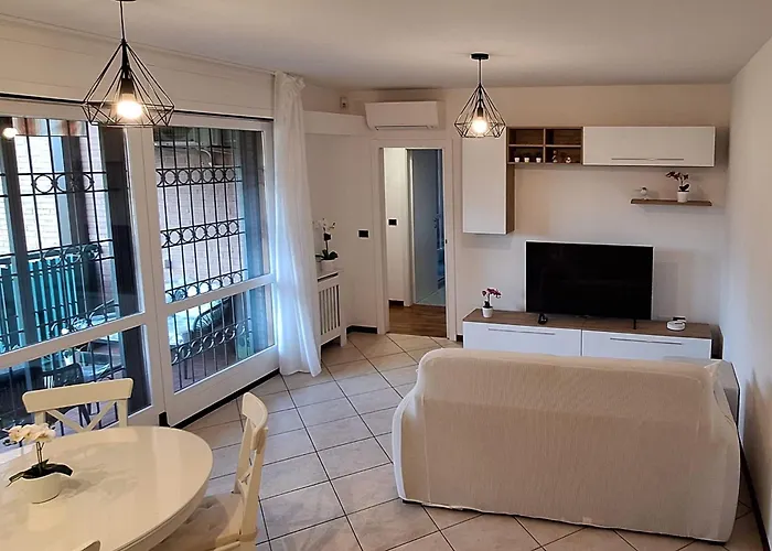 La Casa Nel Parco B&B 카살레키노 디 레노