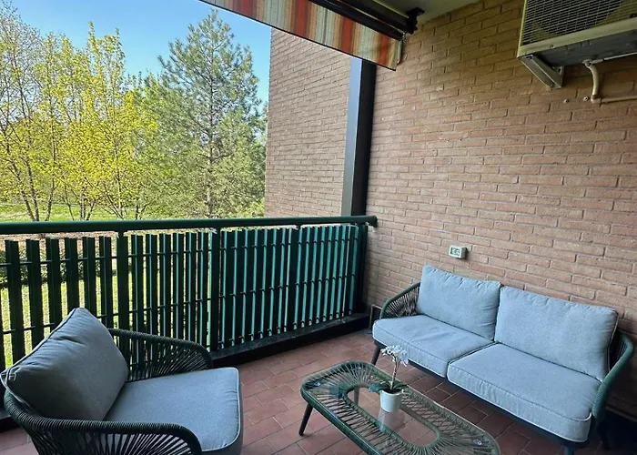 Oda ve Kahvaltı La Casa Nel Parco 4*